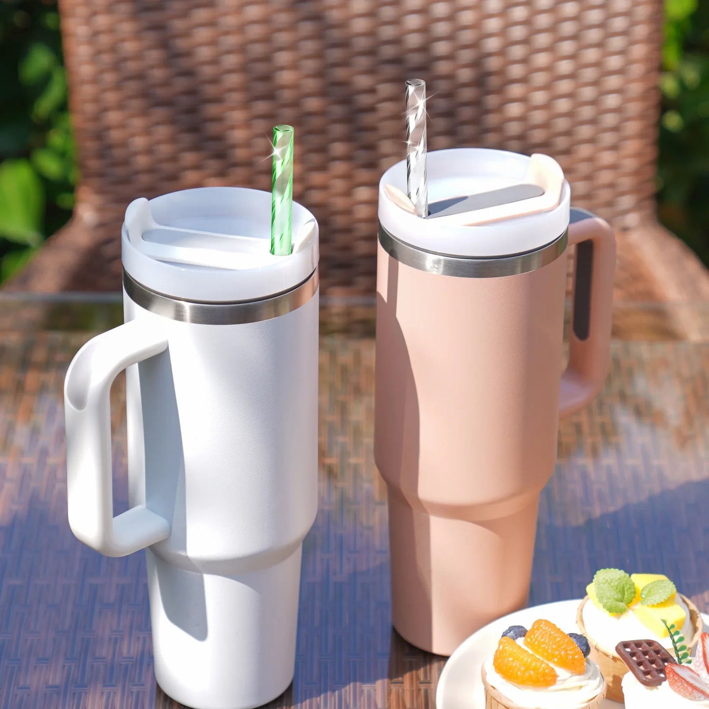 NiHome 12PCS Wave Pattern Plastic Drinking Straws for Stanley 40oz Tumbler with 2 Cleaning Brushes, 12" Long Durable PETG BPA-Free & Non-Toxic for Water, Cold Drinks, Milkshakes(Mixed Colors)